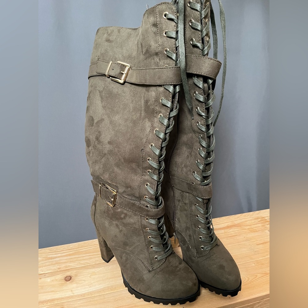 ‼️CLEARANCE Rangi Block Heeled Boots Olive Caviar Lace Up Women's 9 - Picture 5 of 10